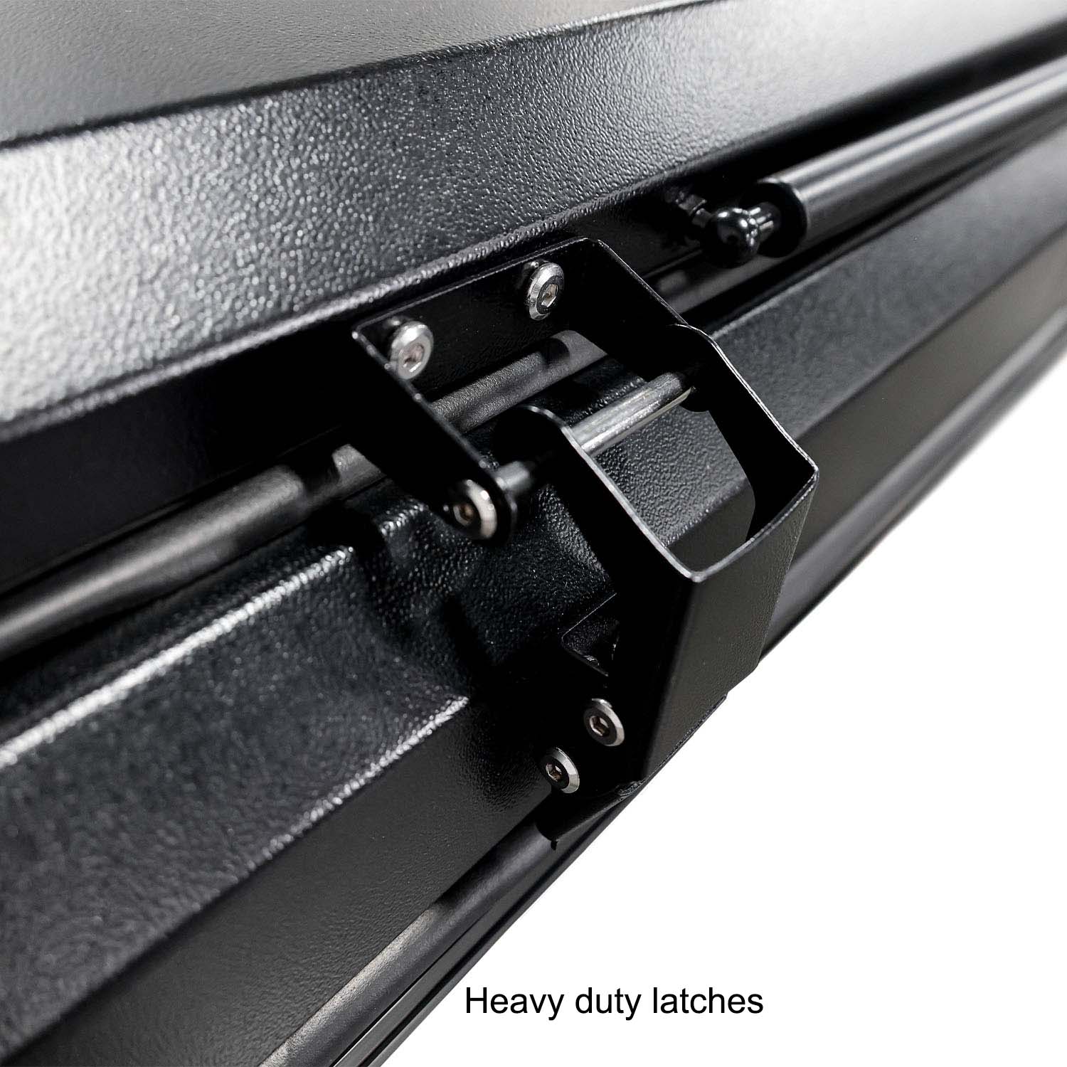 Kabari Z Aluminum Z-Lift Hard Shell Roof Tent Heavy Duty Latches Detail View